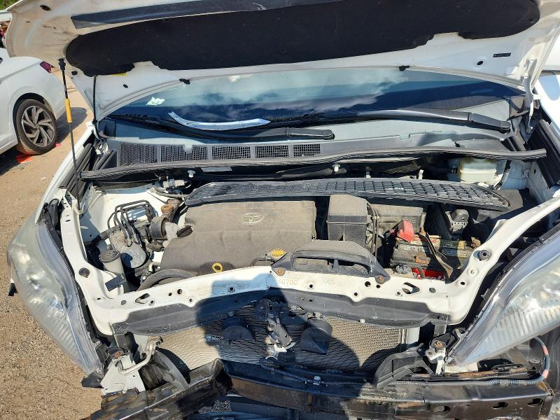 Photo 11 from auction – 2015 TOYOTA SIENNA with VIN 5TDKK3DC2FS620671