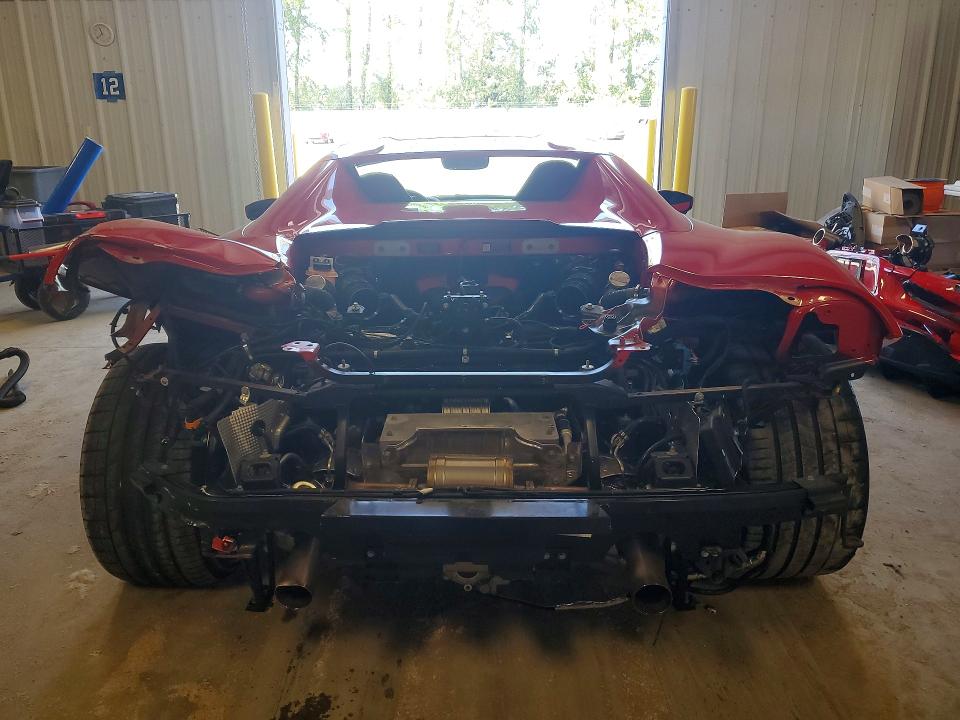 Photo 6 from auction – 2022 FERRARI F8 SPIDER with VIN ZFF93LMA1N0276411