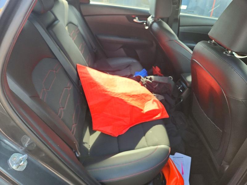 Photo 10 from auction – 2021 KIA FORTE with VIN 3KPF44AC3ME401294