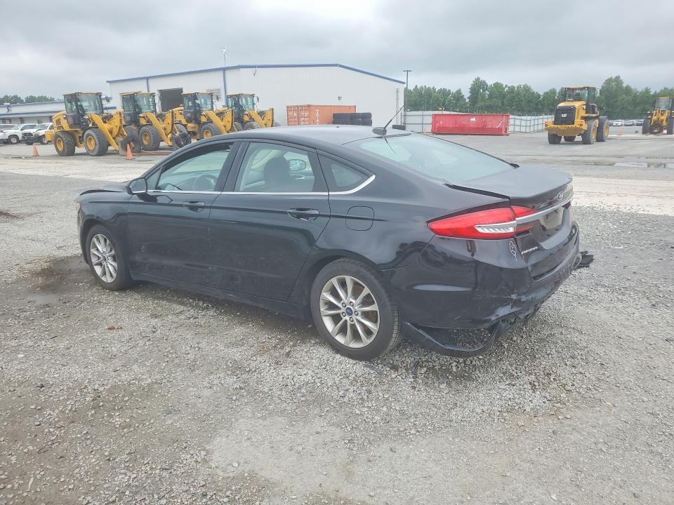 Photo 2 from auction – 2017 FORD FUSION with VIN 3FA6P0H77HR143522