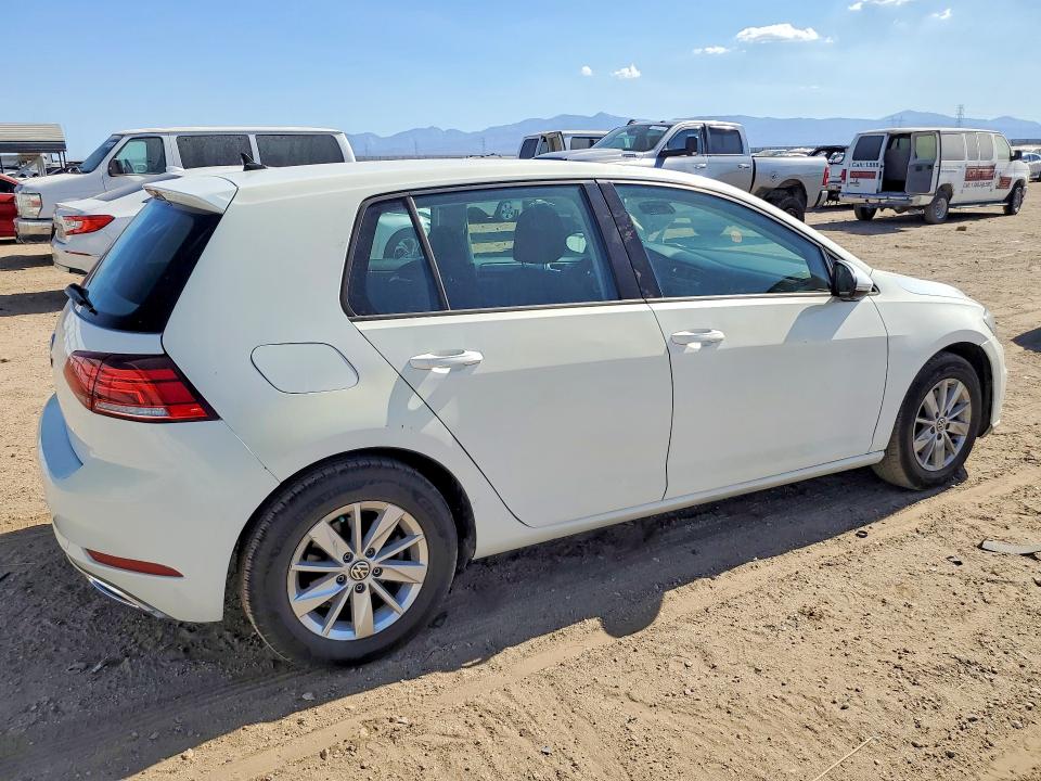 Photo 3 from auction – 2019 VOLKSWAGEN GOLF with VIN 3VWG57AU5KM021157