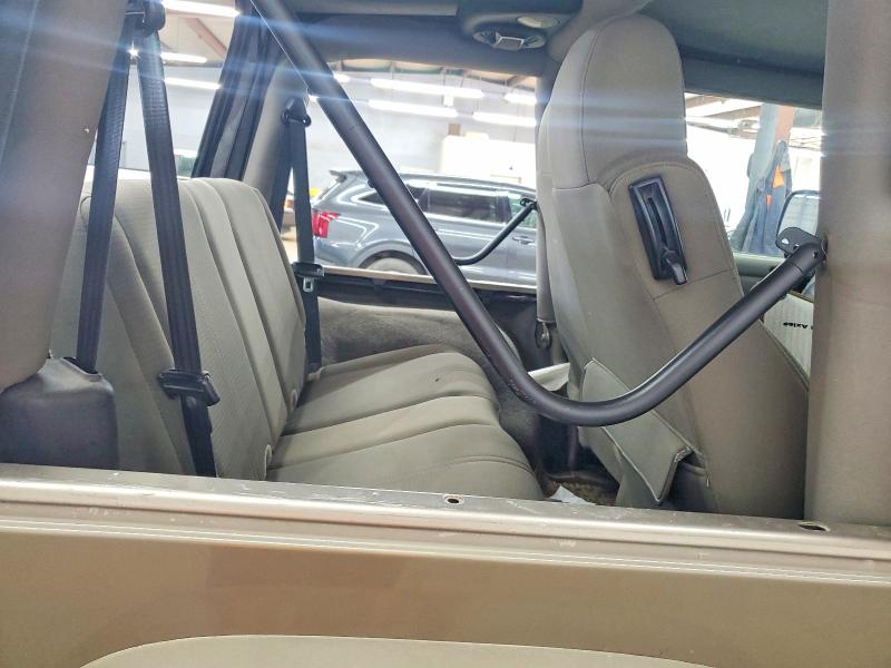 Photo 10 from auction – 2004 JEEP WRANGLER / TJ with VIN 1J4FA59S74P716782