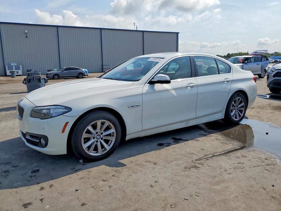 BMW 528 2016 z numerem VIN WBA5A5C5XGD528510 - Zdjęcie z aukcji
