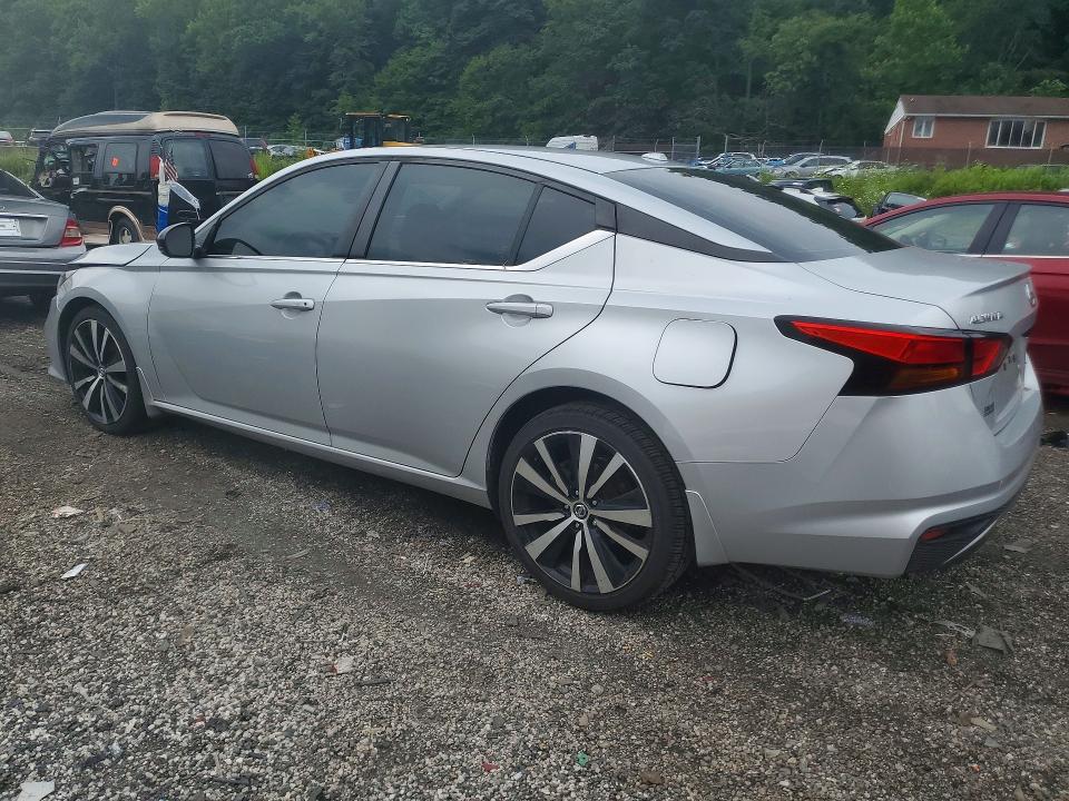 Photo 2 from auction – 2019 NISSAN ALTIMA with VIN 1N4BL4CW3KC232395