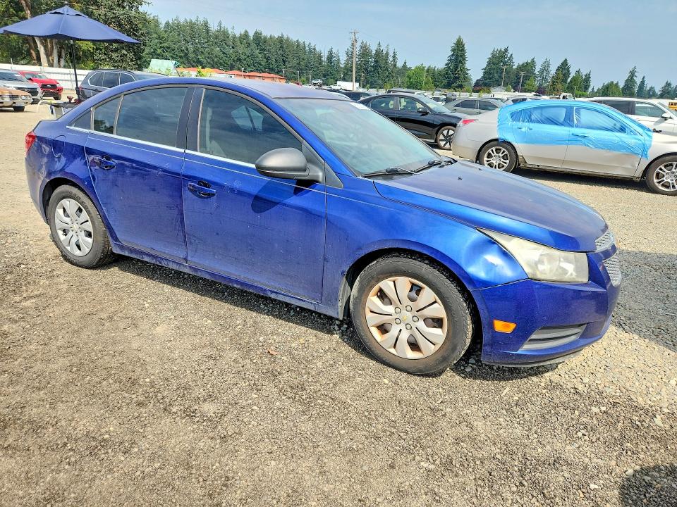 Photo 4 from auction – 2012 CHEVROLET CRUZE with VIN 1G1PC5SH1C7374322
