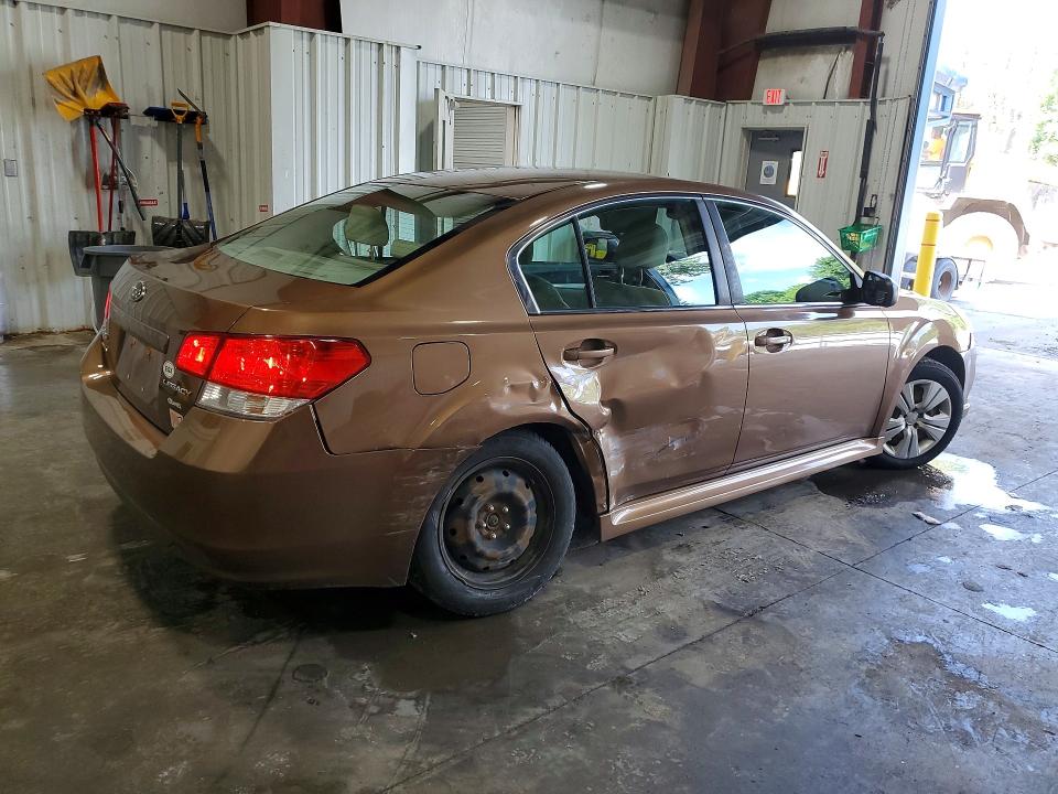 Zdjęcie 3 z aukcji – 2011 SUBARU LEGACY z VIN 4S3BMCA6XB3254317