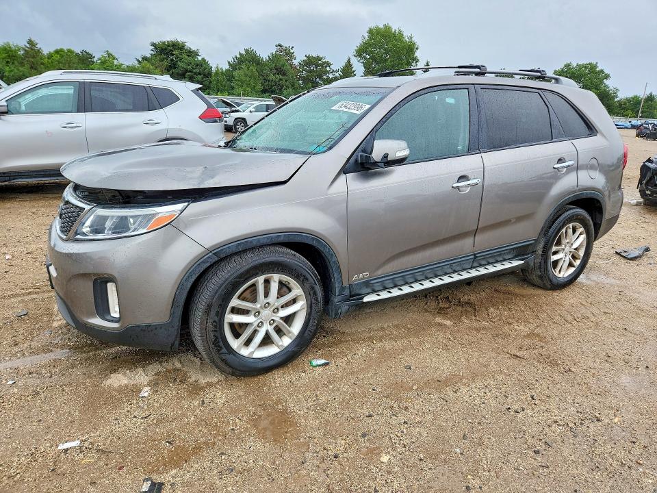KIA SORENTO 2014 with VIN 5XYKTDA60EG502227 - Photo from auction