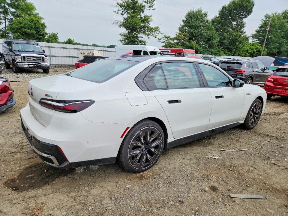 Photo 3 from auction – 2024 BMW I7 with VIN WBY83EH02RCP67211