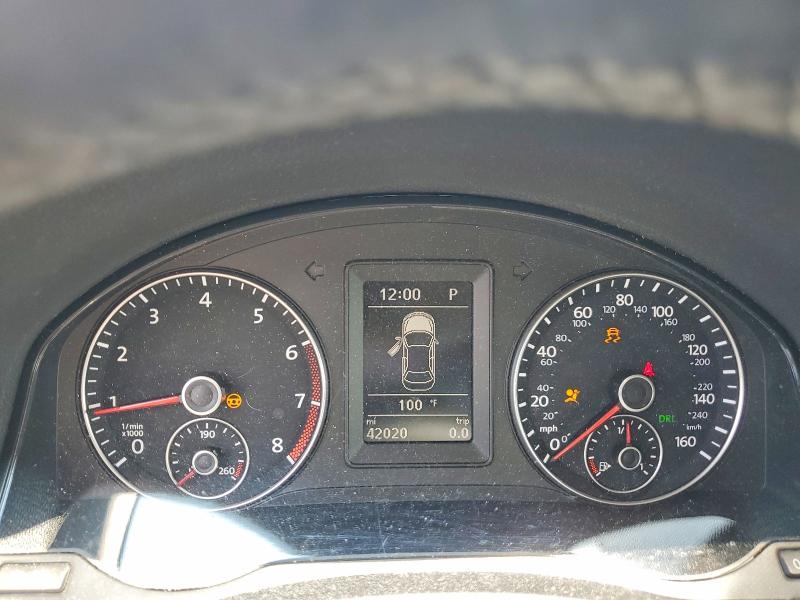 Photo 9 from auction – 2014 VOLKSWAGEN EOS with VIN WVWBW8AH7EV000498