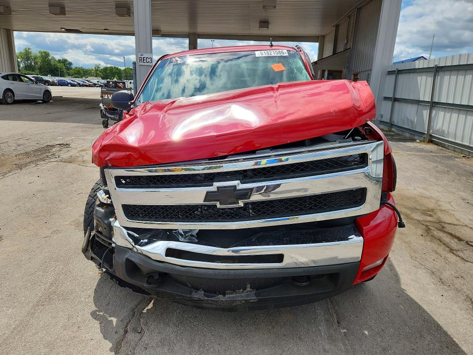 Photo 5 from auction – 2010 CHEVROLET SILVERADO with VIN 3GCRKSE33AG105676
