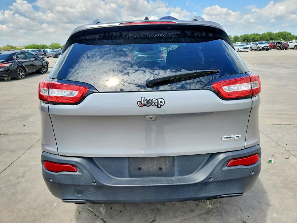 Foto 6 de la subasta – 2017 JEEP CHEROKEE con VIN 1C4PJLCB4HW593185