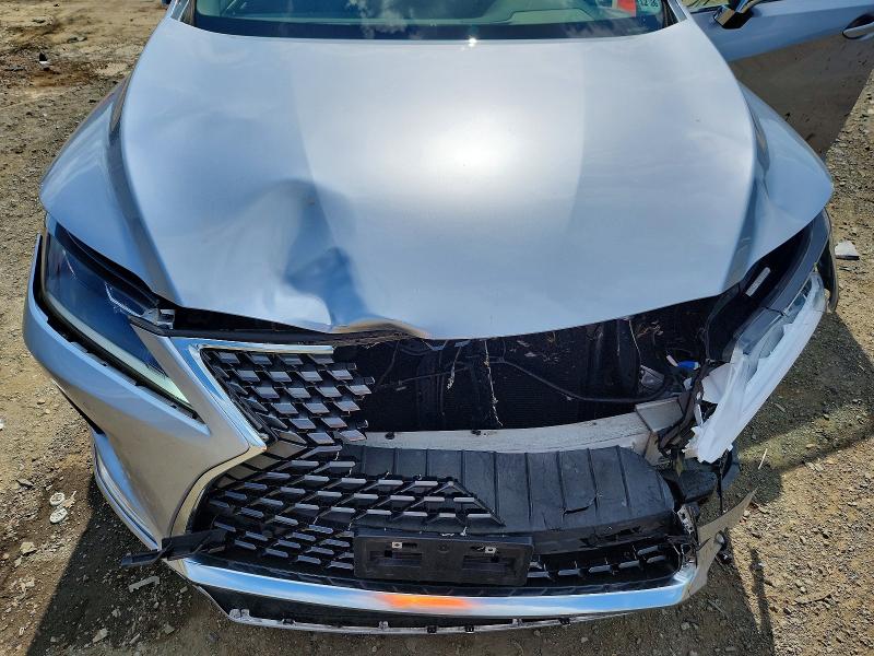 Photo 12 from auction – 2022 LEXUS RX with VIN JTJHZKFA9N2036332