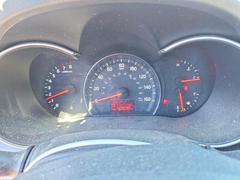 Photo 9 from auction – 2015 KIA SORENTO with VIN 5XYKTDA76FG580389