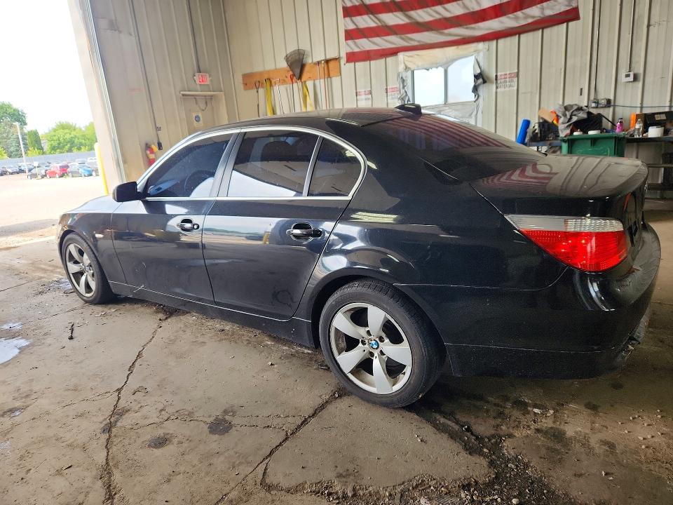 Photo 2 from auction – 2007 BMW 530 with VIN WBANF73537CY17974