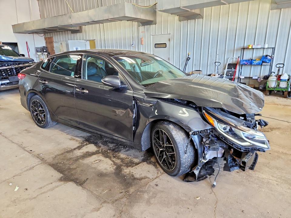 Photo 4 from auction – 2020 KIA OPTIMA with VIN 5XXGT4L37LG439623