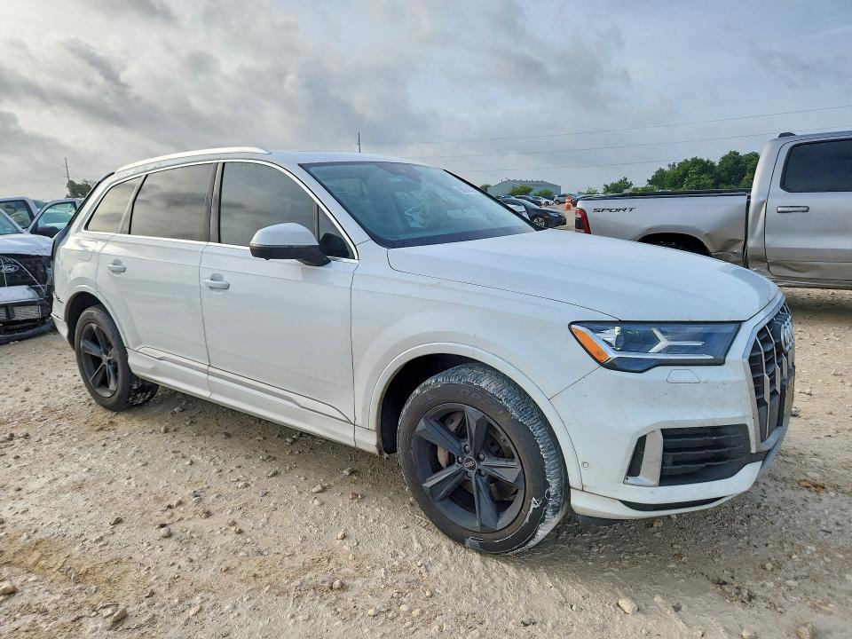 Photo 4 from auction – 2020 AUDI Q7 with VIN WA1LJAF76LD011421