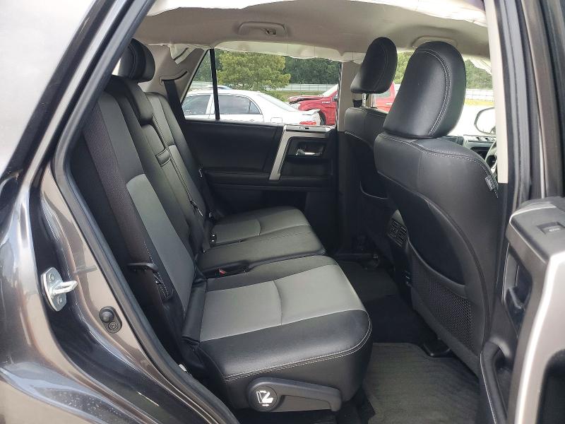 Photo 11 from auction – 2019 TOYOTA 4RUNNER with VIN JTEBU5JR9K5614795