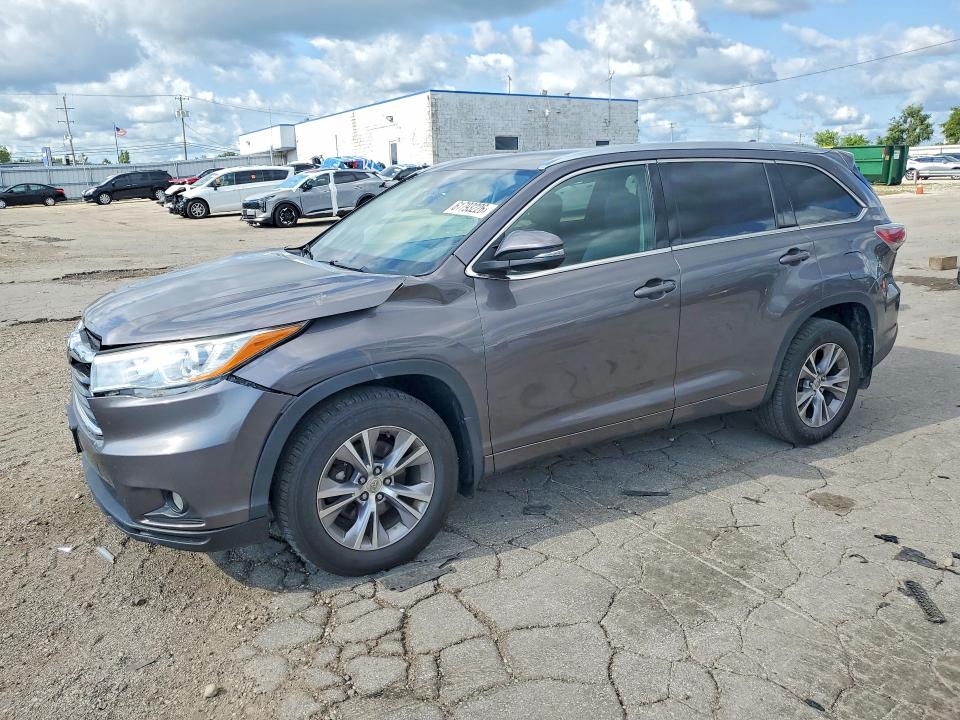 TOYOTA HIGHLANDER 2015 with VIN 5TDJKRFH2FS131937 - Photo from auction