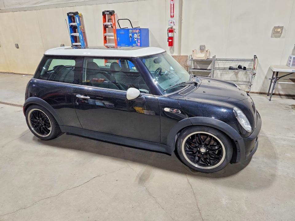 Photo 4 from auction – 2003 MINI COOPER with VIN WMWRE33453TD65995