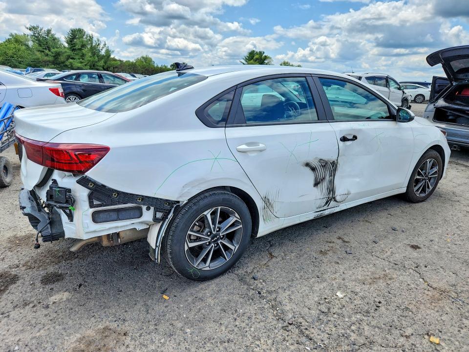 Photo 3 from auction – 2023 KIA FORTE with VIN 3KPF24AD7PE664438
