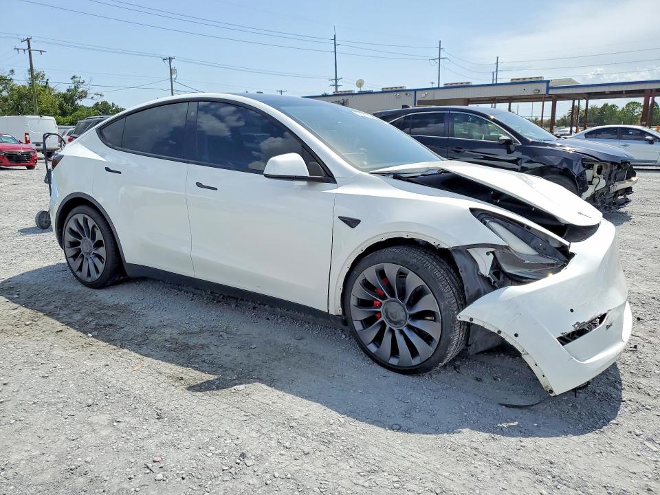 Photo 4 from auction – 2022 TESLA MODEL Y with VIN 7SAYGDEF2NF324386
