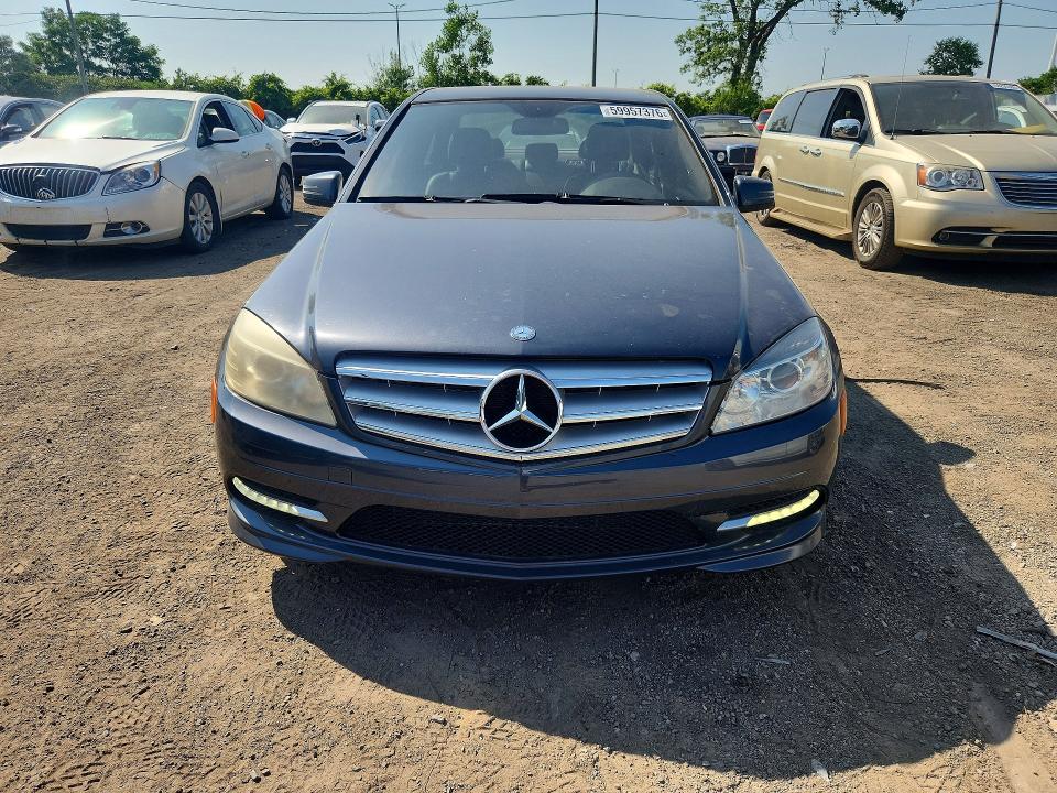 Photo 5 from auction – 2011 MERCEDES-BENZ C with VIN WDDGF8FBXBA496559