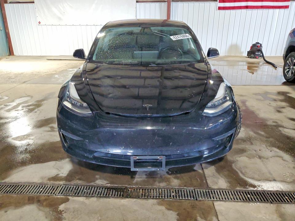 Photo 5 from auction – 2018 TESLA MODEL 3 with VIN 5YJ3E1EAXJF034259