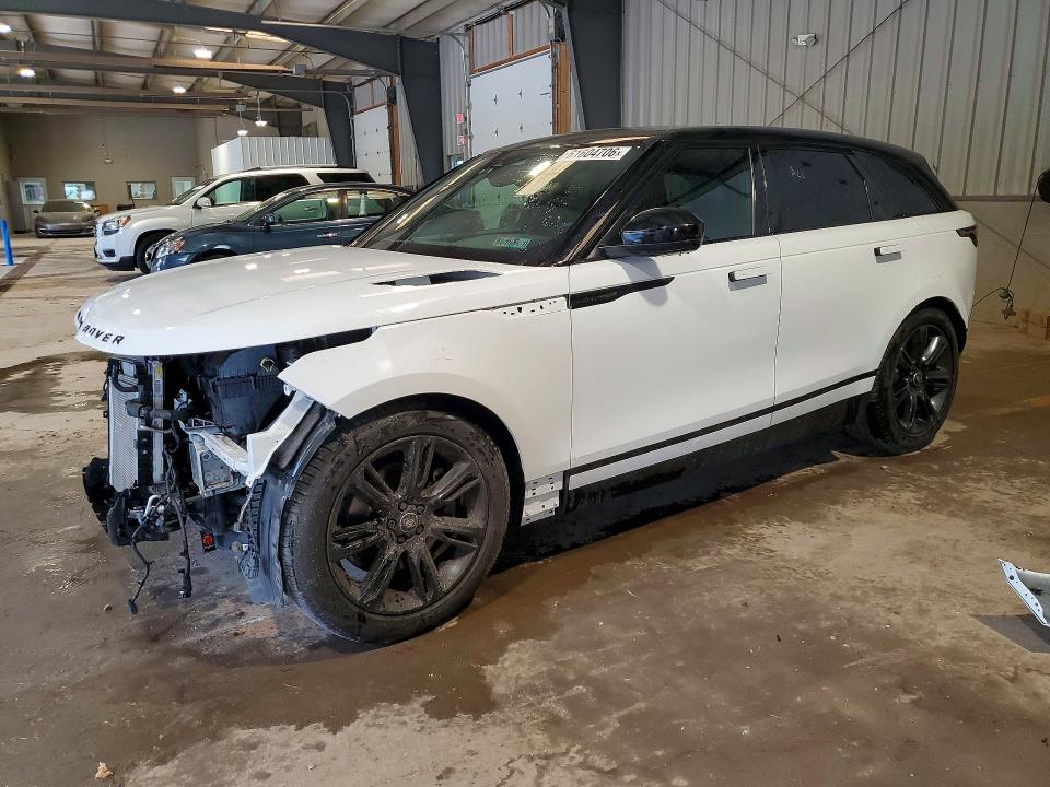 Photo 1 from auction – 2022 LAND ROVER RANGE ROVER VELAR with VIN SALYT2EX2NA345360