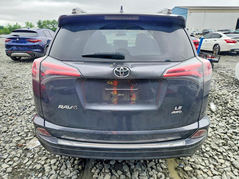 Photo 6 from auction – 2017 TOYOTA RAV4 with VIN JTMBFREV0HJ150888