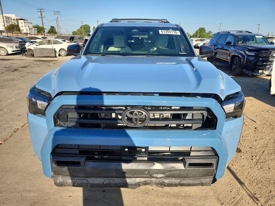 Photo 5 from auction – 2025 TOYOTA 4RUNNER with VIN JTEVA5AR6S5006173
