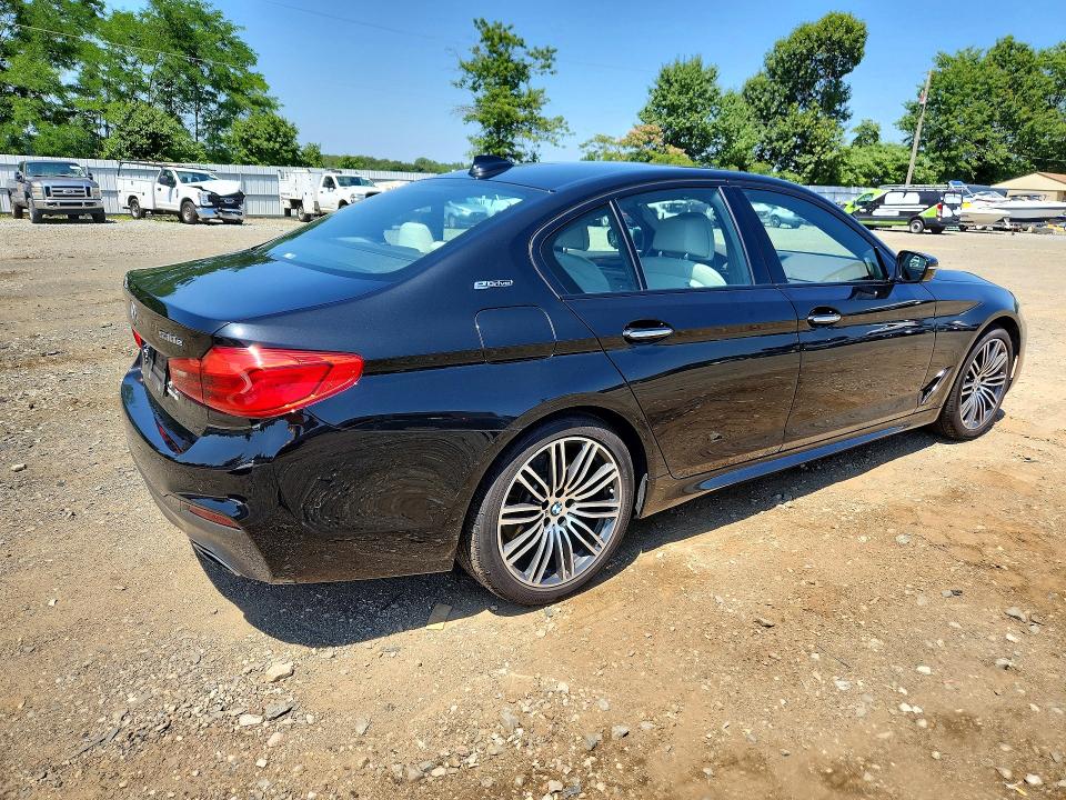 Photo 3 from auction – 2018 BMW 530XE with VIN WBAJB1C52JG623945