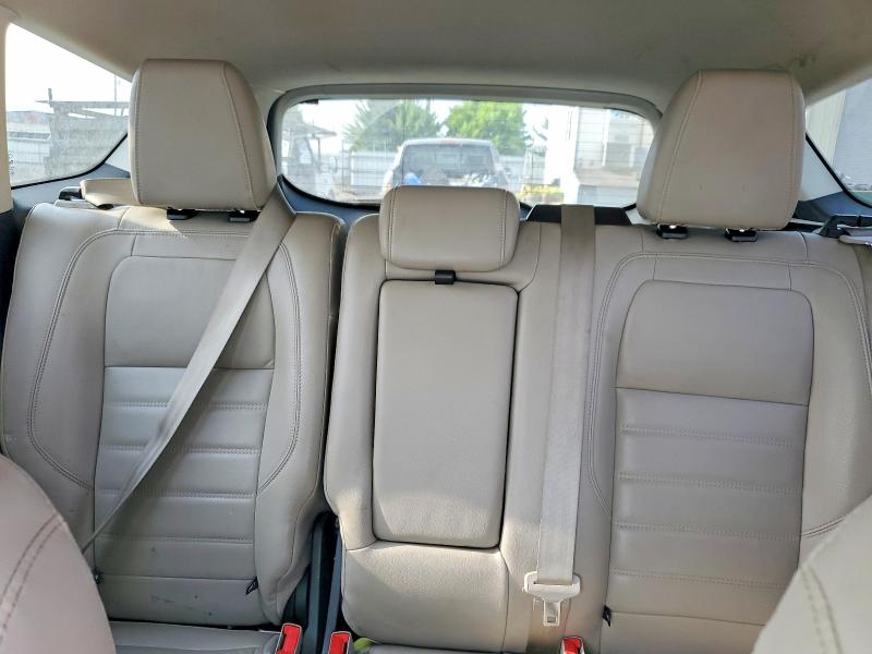 Photo 10 from auction – 2018 FORD ESCAPE with VIN 1FMCU9J98JUC71090
