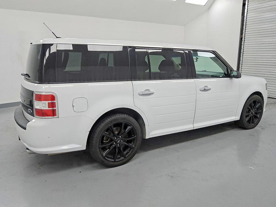 Photo 3 from auction – 2018 FORD FLEX with VIN 2FMGK5C86JBA01513