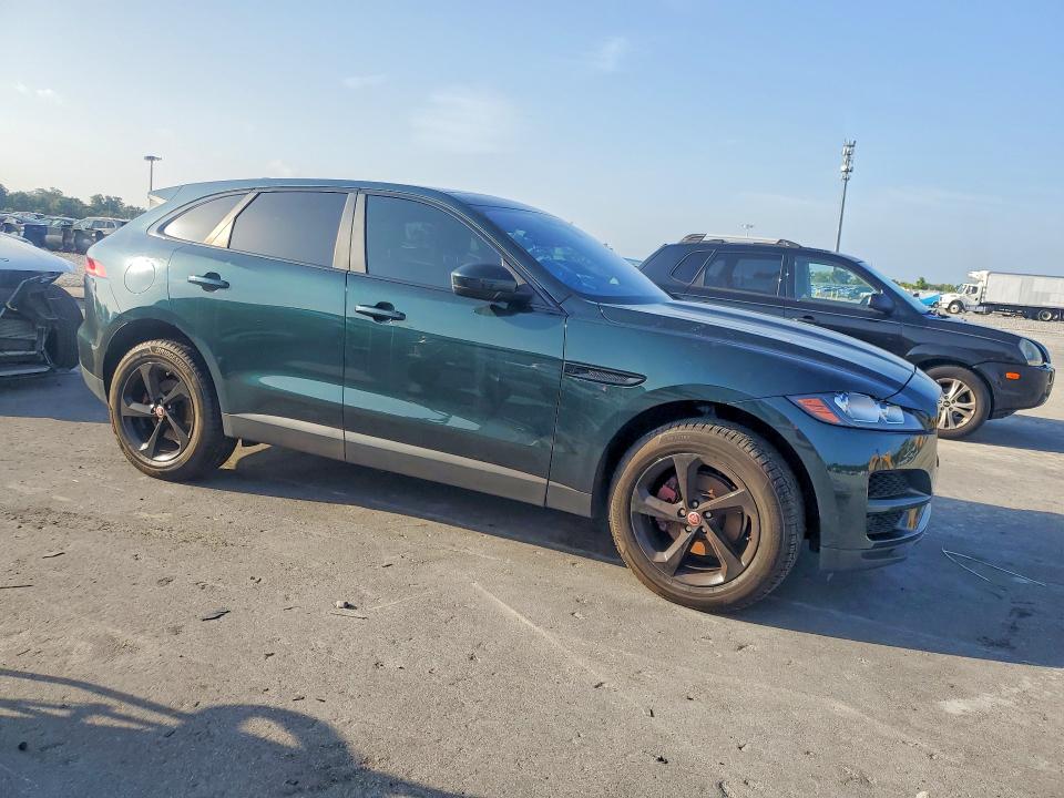 Photo 4 from auction – 2017 JAGUAR F-PACE with VIN SADCJ2BN5HA085409