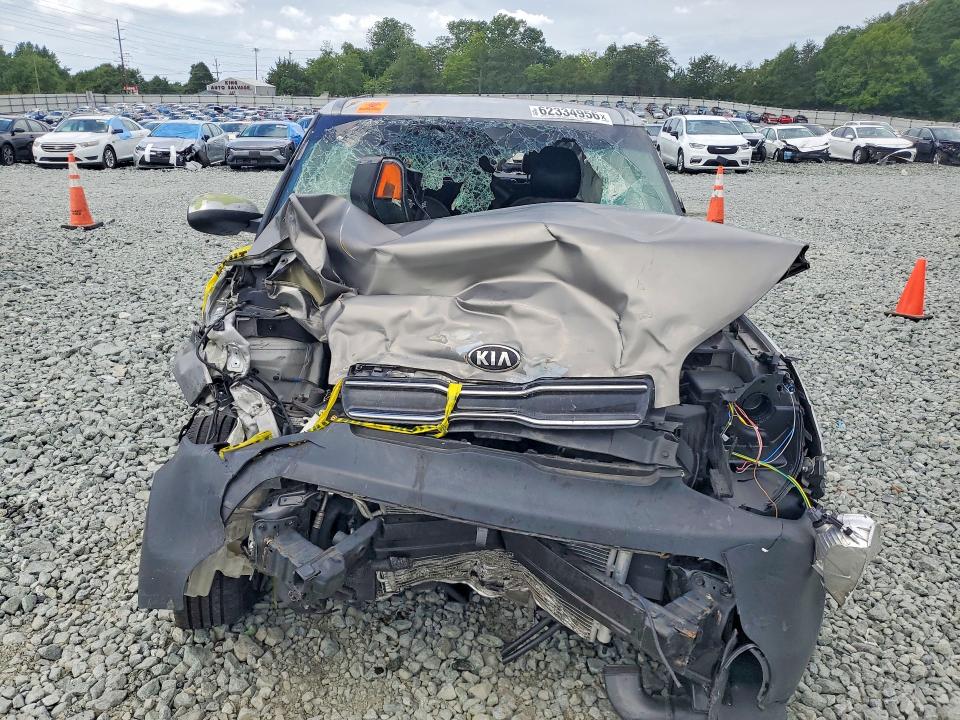 Photo 5 from auction – 2015 KIA SOUL with VIN KNDJN2A24F7795250