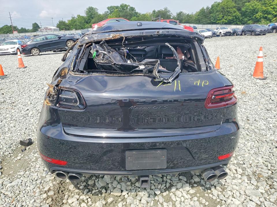 Photo 6 from auction – 2018 PORSCHE MACAN with VIN WP1AG2A52JLB60403