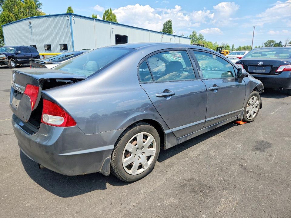 Photo 3 from auction – 2009 HONDA CIVIC with VIN 19XFA155X9E031908