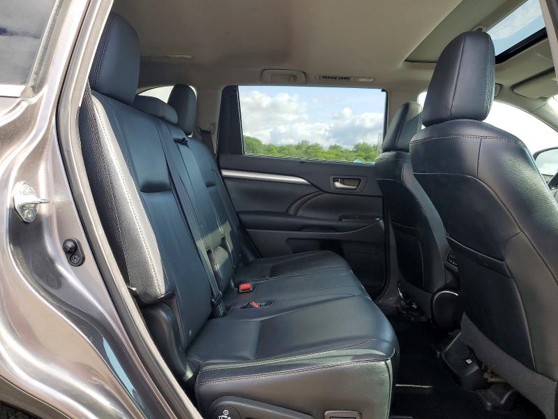Photo 11 from auction – 2015 TOYOTA HIGHLANDER with VIN 5TDJKRFH2FS131937