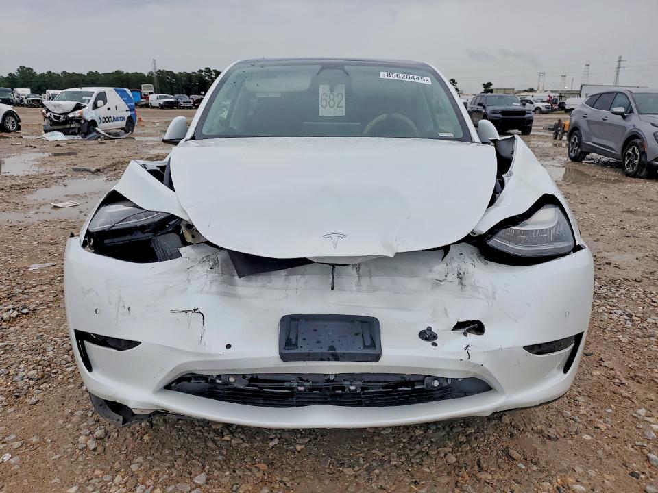 Photo 5 from auction – 2022 TESLA MODEL Y with VIN 7SAYGDEEXNF387355