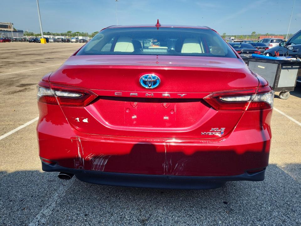 Photo 6 from auction – 2021 TOYOTA CAMRY with VIN 4T1F31AK7MU547266