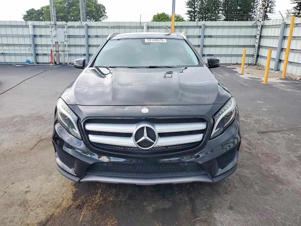 Photo 5 from auction – 2015 MERCEDES-BENZ GLA with VIN WDCTG4EB3FJ132757