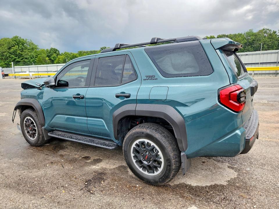 Photo 2 from auction – 2026 TOYOTA 4RUNNER with VIN JTEVB5BR7T5040331