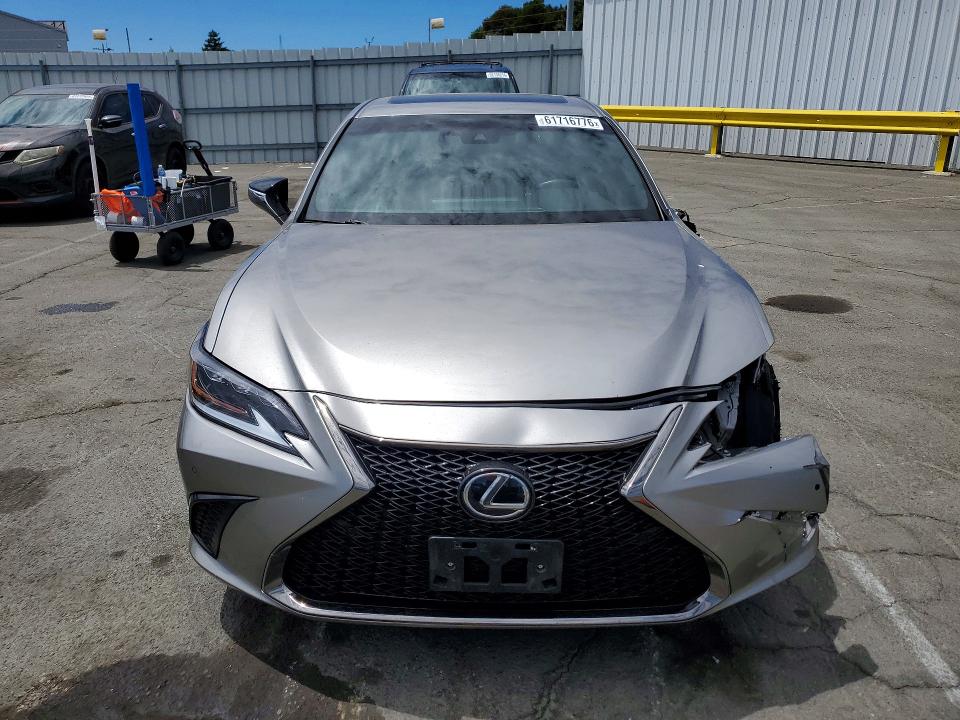 Photo 5 from auction – 2019 LEXUS ES with VIN 58ABZ1B19KU023867