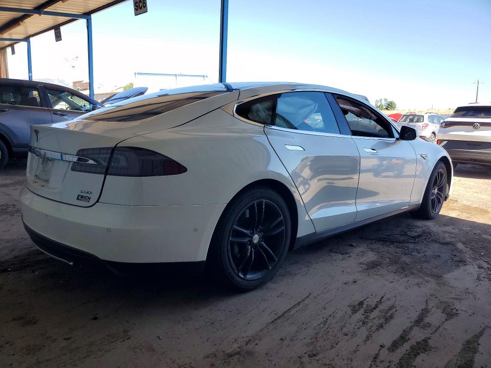 Photo 3 from auction – 2016 TESLA MODEL S with VIN 5YJSA1E2XGF124696