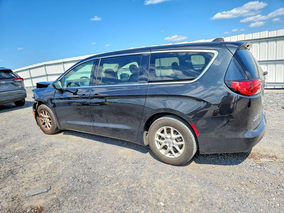 Photo 2 from auction – 2023 CHRYSLER VOYAGER with VIN 2C4RC1CG4PR525785