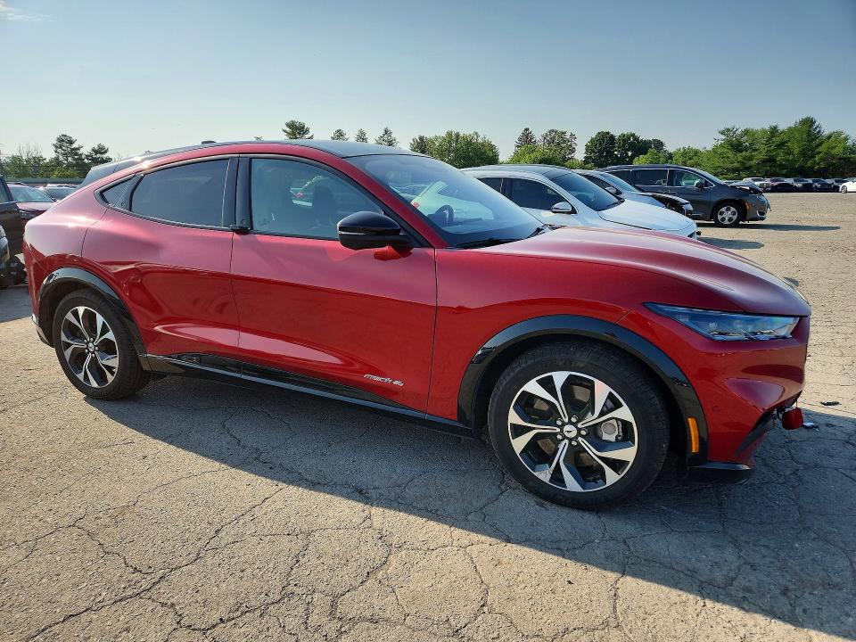 Фото 4 с аукциона – 2021 FORD MUSTANG MACH-E с VIN 3FMTK3SS3MMA00841