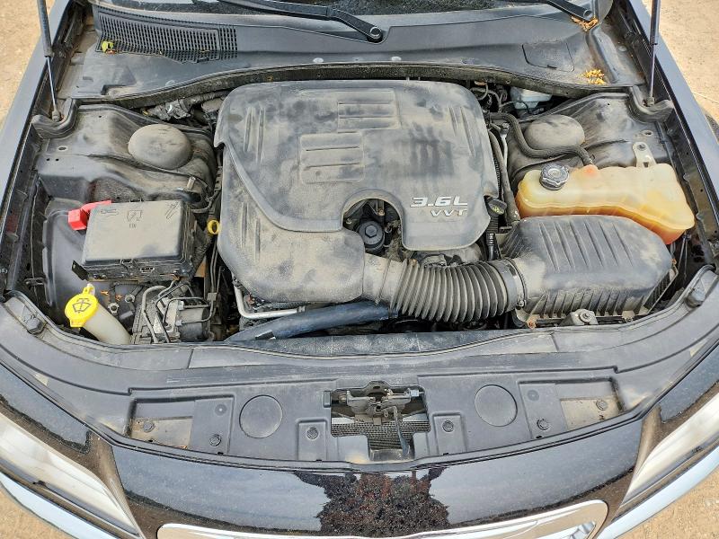 Photo 11 from auction – 2013 CHRYSLER 300 with VIN 2C3CCAAG0DH528892