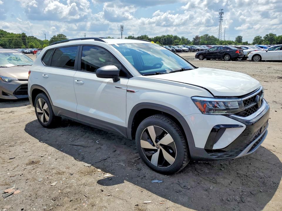 Photo 4 from auction – 2024 VOLKSWAGEN TAOS with VIN 3VV8X7B21RM063285