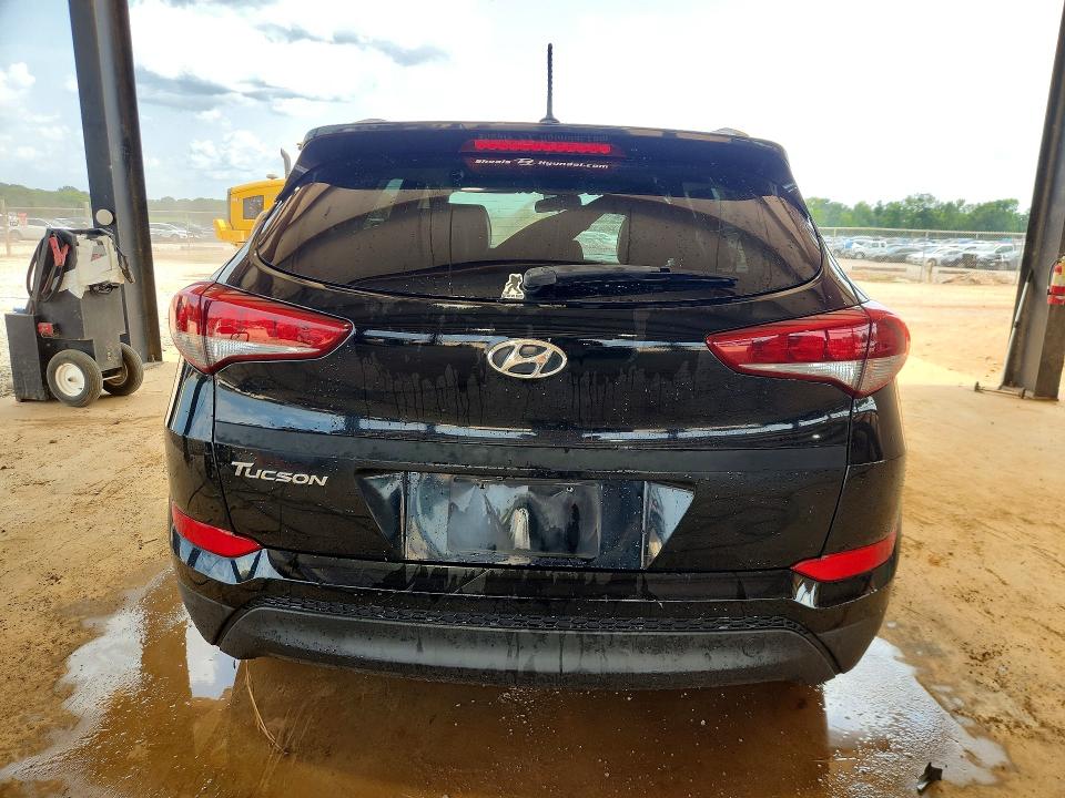 Photo 6 from auction – 2017 HYUNDAI TUCSON with VIN KM8J33A48HU385502