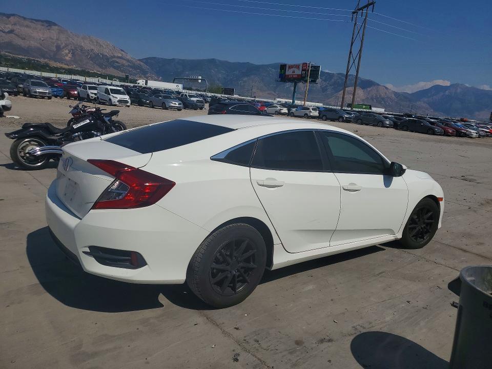 صورة رقم 3 من المزاد - 2016 HONDA CIVIC مع VIN 19XFC2F50GE054769
